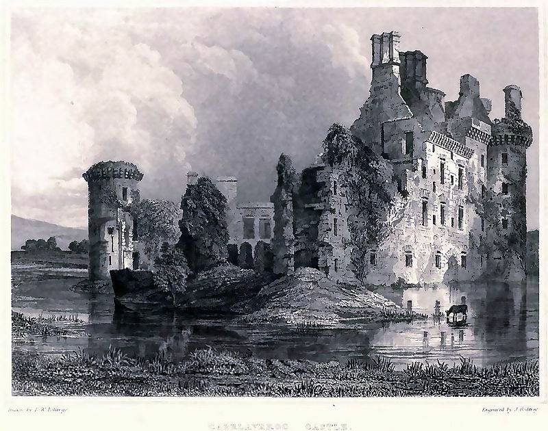 Caerlaverock is triangular castle, an original architecture and a rich history