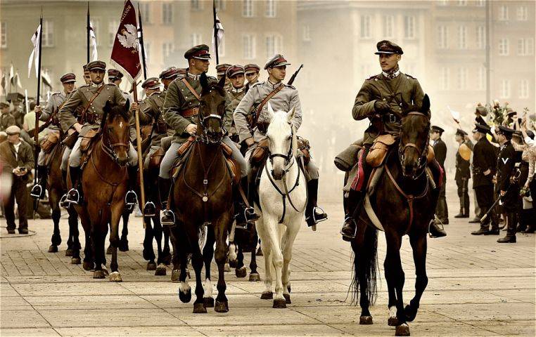 L'adversaire de cavalerie rouge