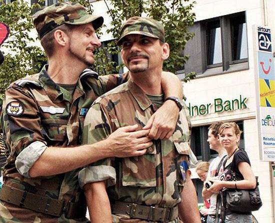 An der däitscher Arméi féieren Coursen zur 