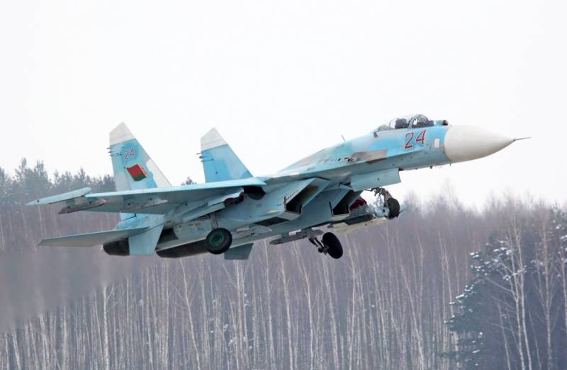 Мюррей арасындағы жекпе F-16 және Су-27