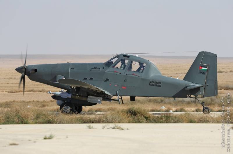 АҚШ қоятынын в Кению штурмовики Air Tractor