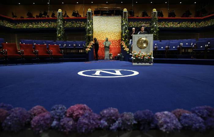 Norway's intelligence services have accused Moscow of meddling in the Affairs of the Nobel Committee