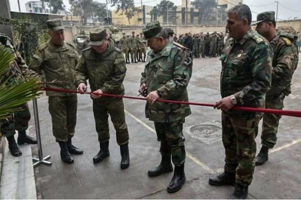 Feller vun der Russescher Federatioun opgemaach zu Aleppo Sapper Schoul fir d ' syresche Zaldote