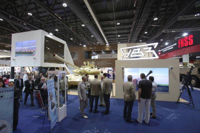 УВЗ fir d ' éischt kéier presentéieren kampfmodul op der Foire an den emiraten