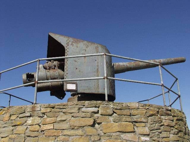 En rail gun är en 15 cm SK Nathan (Tyskland)