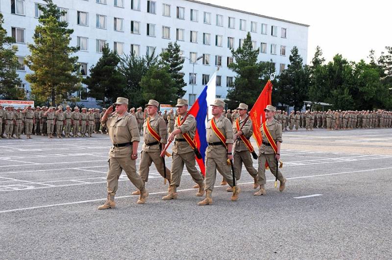 Rusland og Tadsjikistan 201 militær base er en vigtig faktor for at sikre sikkerheden i regionen