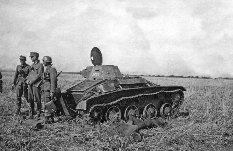 1942. 