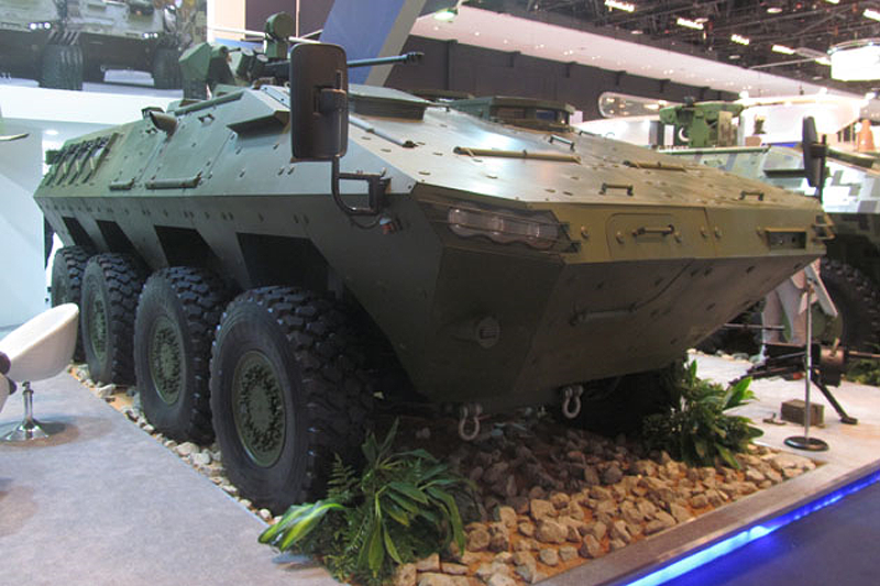 IDEX 2017: d ' Nei Gepanzerte Maschinn Lazar III vun der Serbescher Gesellschaft Югоимпорт