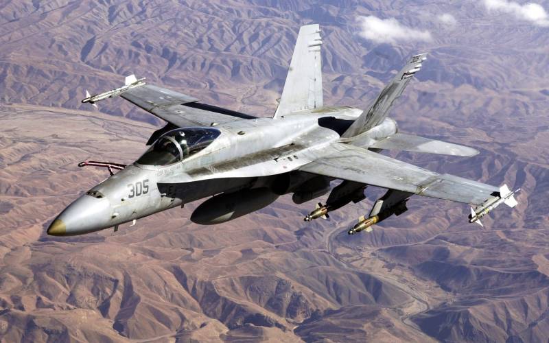 وقد اعترفت وزارة الدفاع الأمريكية مقتل 21 مدنيا في العراق وسوريا من 