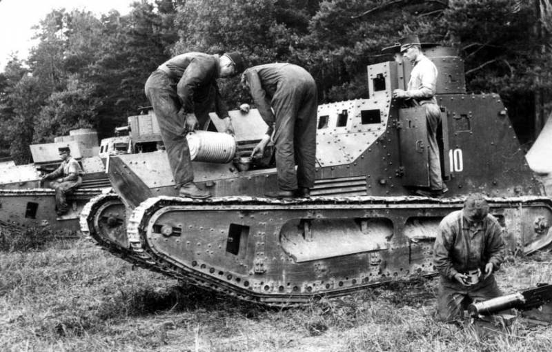 Strv m/21: the first tank of the Swedish army
