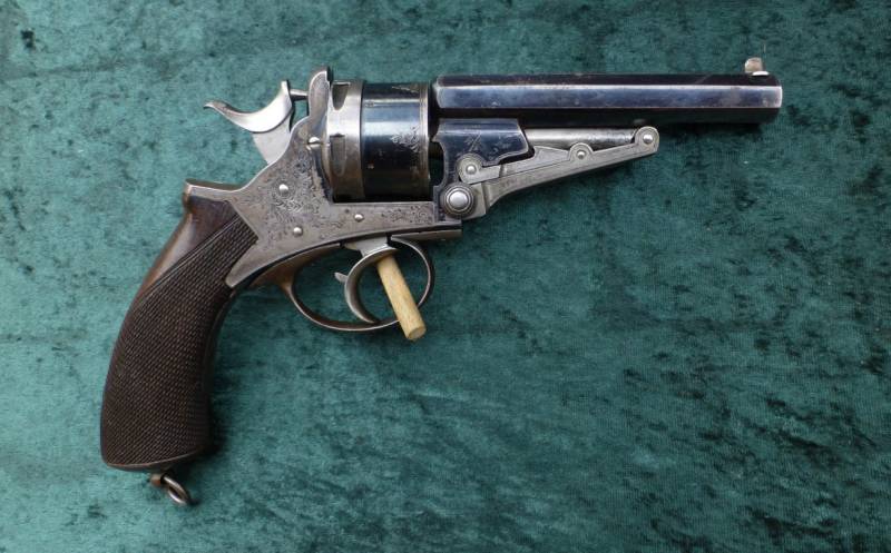 Inglés revólver galán-Соммервиль (Galand-Sommerville Revolver)