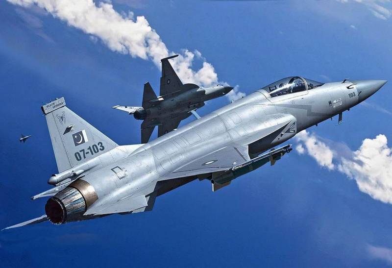 JF-17 «Thunder» переходить у 5-е покоління в рази швидше прогресу «Tejas» і AMCA: випереджальний хід Китаю (частина 2)