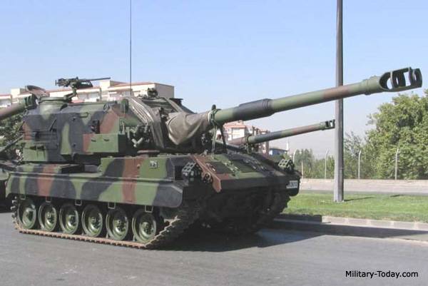 Självgående artilleri M52T (USA / Turkiet / Tyskland)