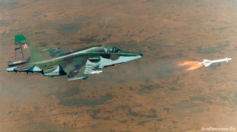 Су-25 выканалі задачы па знішчэнні аэрадромаў ўмоўнага праціўніка