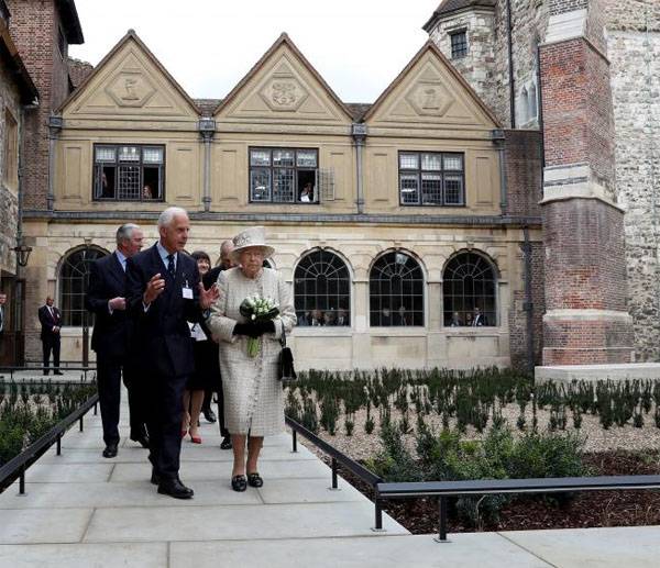 The Queen launched the procedure 