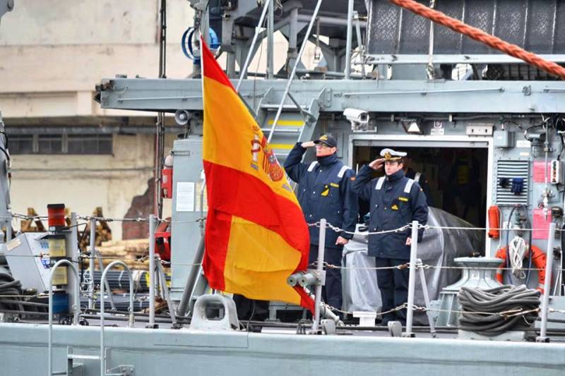 An den Hafen vun Odessa goung 4 Nato-Schëff