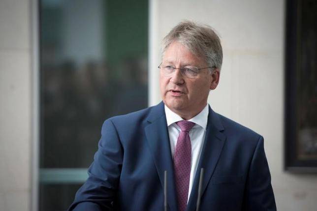 De Chef vum däitschen Nachrichtendienstes besuergt 