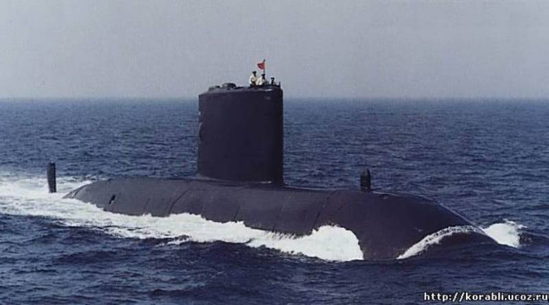 Den spanske Marinen oppfordret regjeringen til å stenge ute British nuclear ubåt i Gibraltar havn
