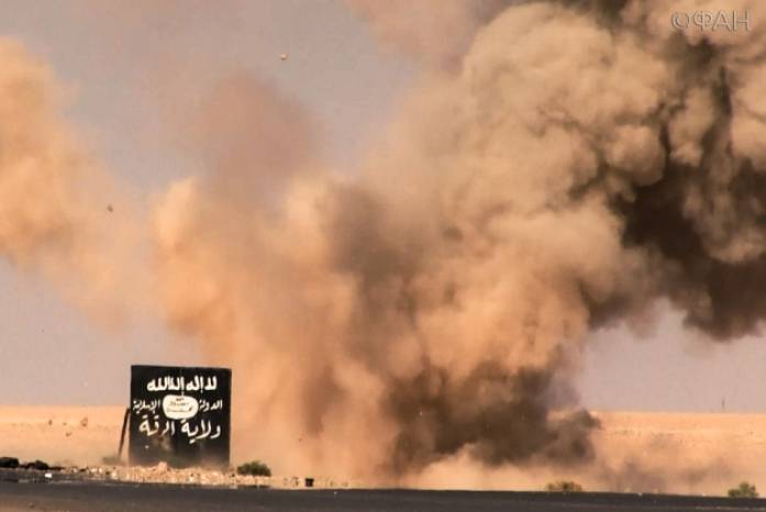Syrian rebels with US support, launched an offensive on Raqqa
