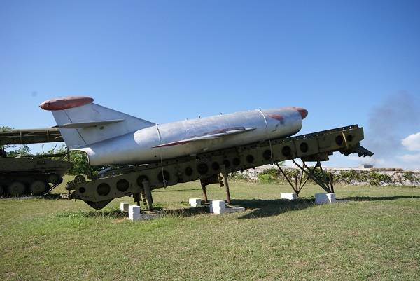 FKR-1: front-line cruise missile 