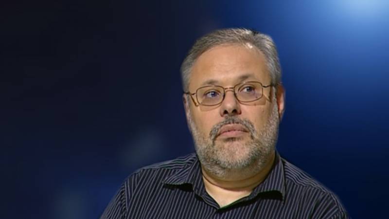 Mikhail Khazin: Corruption as the gravedigger of our economy and the provocateur of the revolution