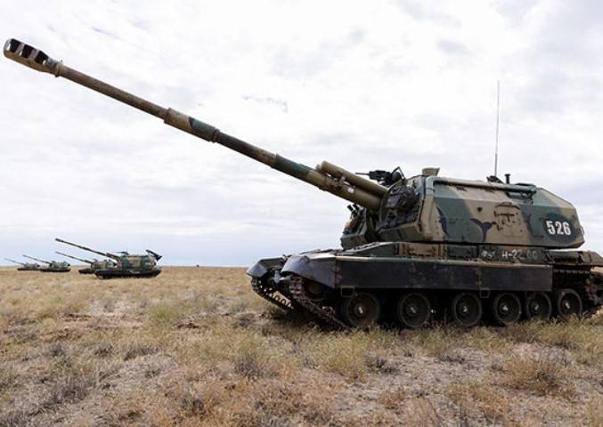 En Primorye, a débuté à grande échelle sur le terrain de la sortie de l'artillerie des divisions