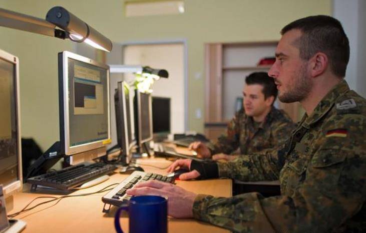 Leinen vil innføre en ny kommandostruktur av Bundeswehr