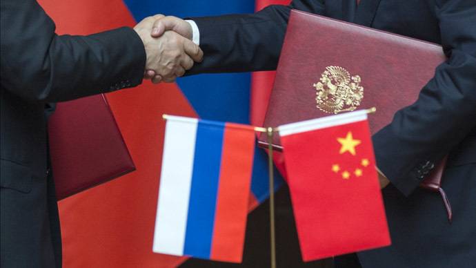 Die Aktivierung der militärischen Zusammenarbeit der Russischen Föderation und der Volksrepublik China schreckt Washington