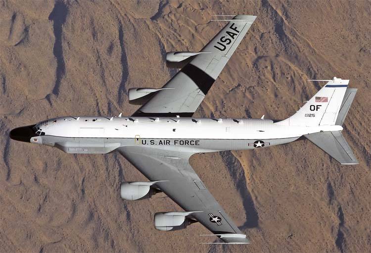 Reconnaissance aircraft of the United States and Sweden once again lead the exploration of the Kaliningrad region
