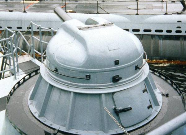 Les gardes-frontières polonais ont retenu les ukrainiennes lors de la tentative de franchise des éléments de navire de pistolet