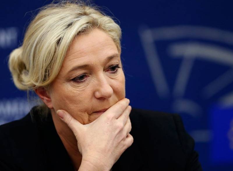 Le Pen potępiła atak rakietowy amerykanów w syryjskiemu аэродрому