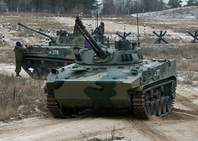 Paratroopers for the first time since the course crossed the Oka on the latest technology