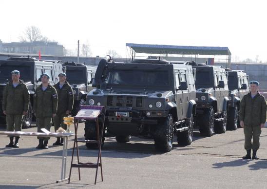 Псковское з'єднання ВДВ отримало 16 бронеавтомобілів «Рись»
