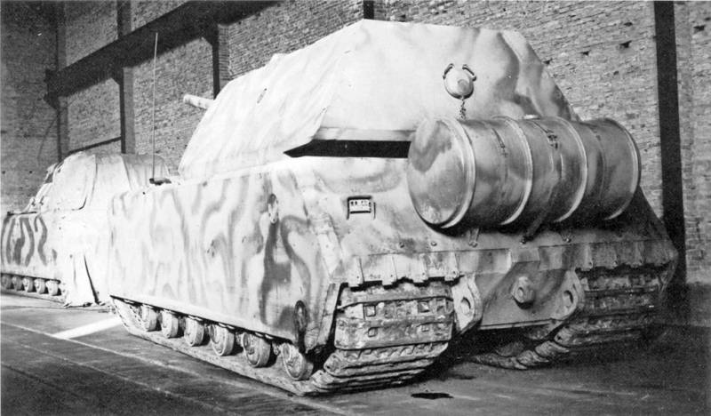 Super-Heavy-Trophäe