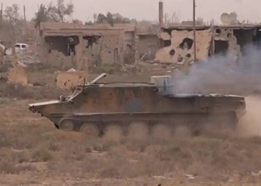 BTR-50 Terroristen ginn Dschihad-мобилями