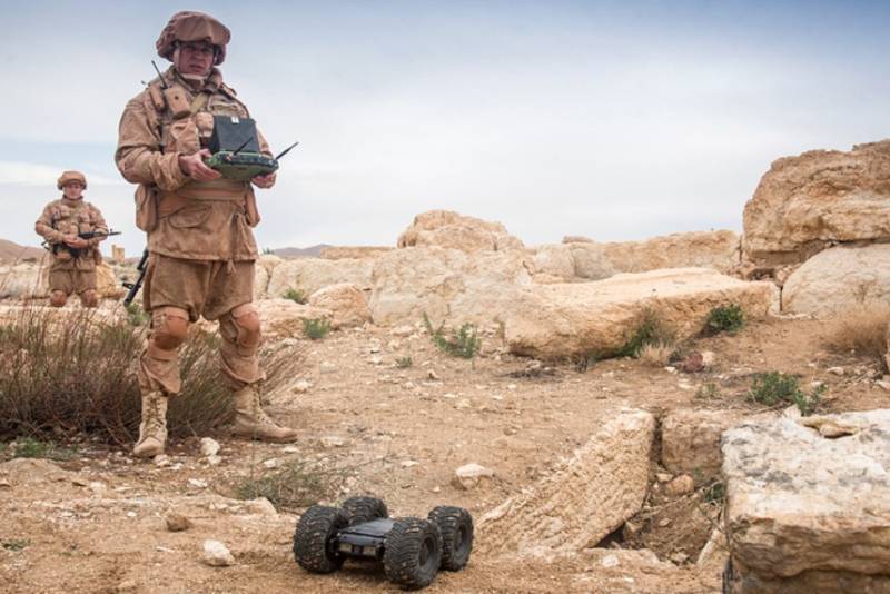 D ' Russescher Pionéier bei der Räumung vu Palmyra gëllen nei Engineering-komplex