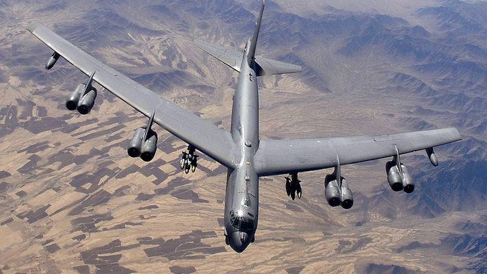 Usa kommer att överföra till STORBRITANNIEN för strategisk bombning