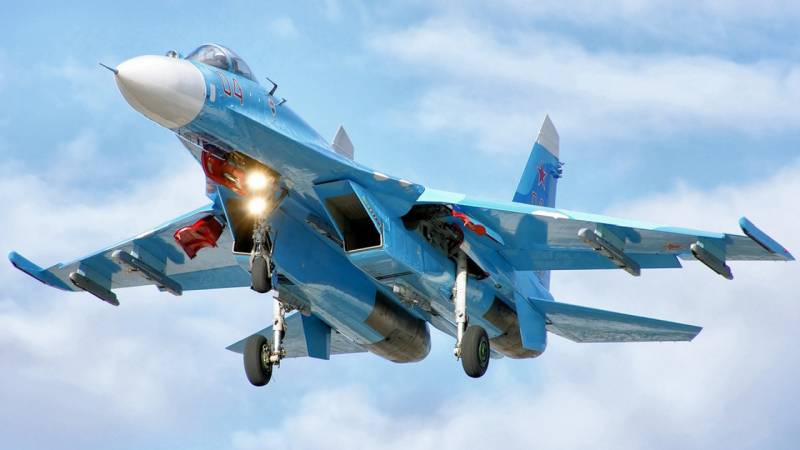 Sedan den första flygningen av su-27 det har varit 40 år