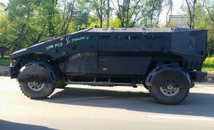 In Crimea seen cars 