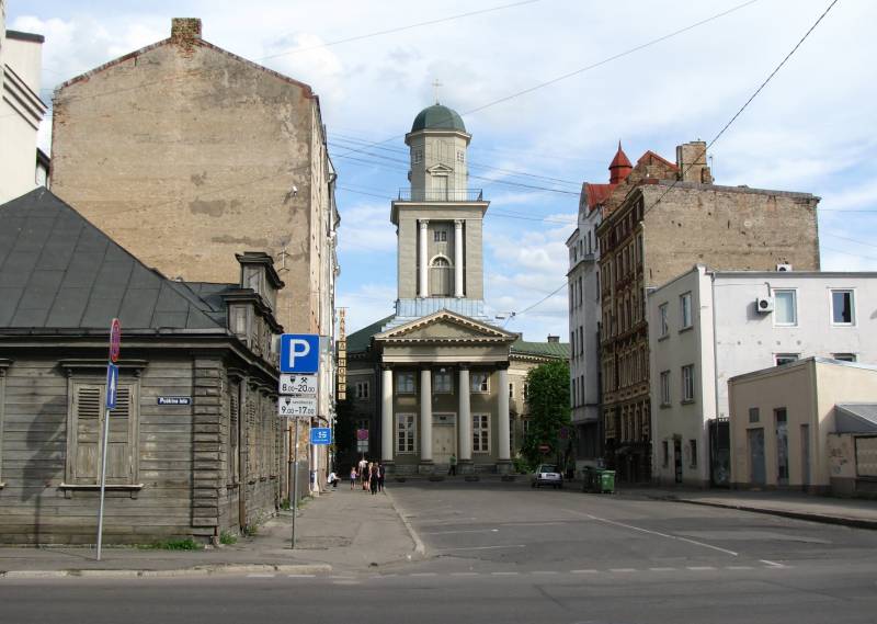 Prior to the Russian invasion of the Baltic States remained 