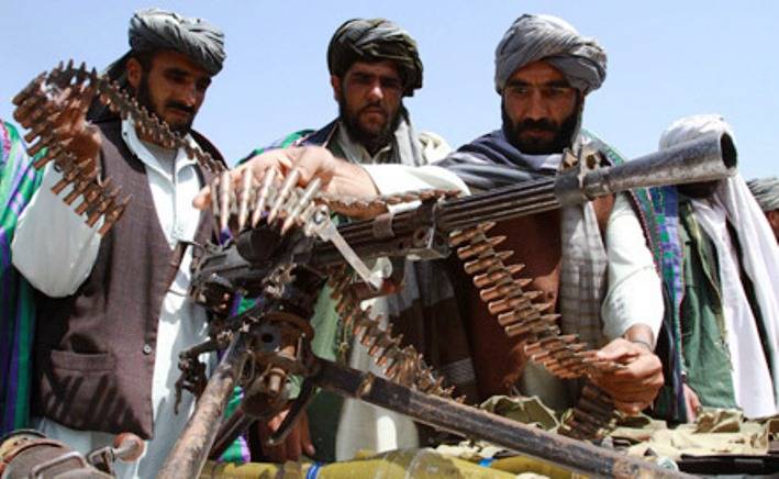 The Taliban attacked army and police checkpoints in Afghanistan. Australia decided to increase its military presence in the country