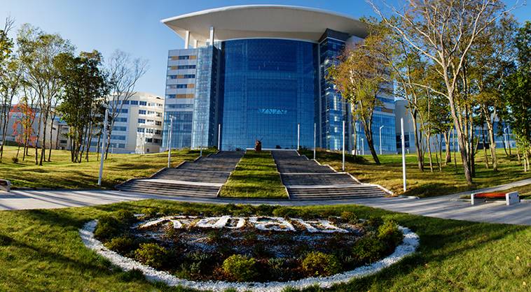 Вчені з РФ і Японії вперше синтезували квантовий метал
