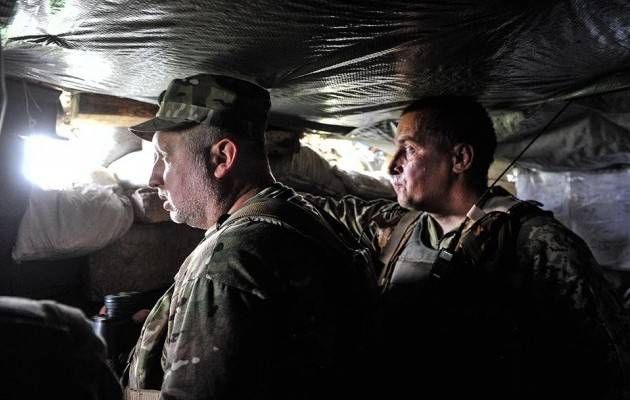 Turchinov: la Guerra en ucrania termina cuando acordadas entrarán en moscú