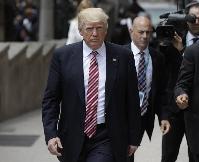 Western media: immediately after taking office, President trump wanted to lift sanctions against Russia