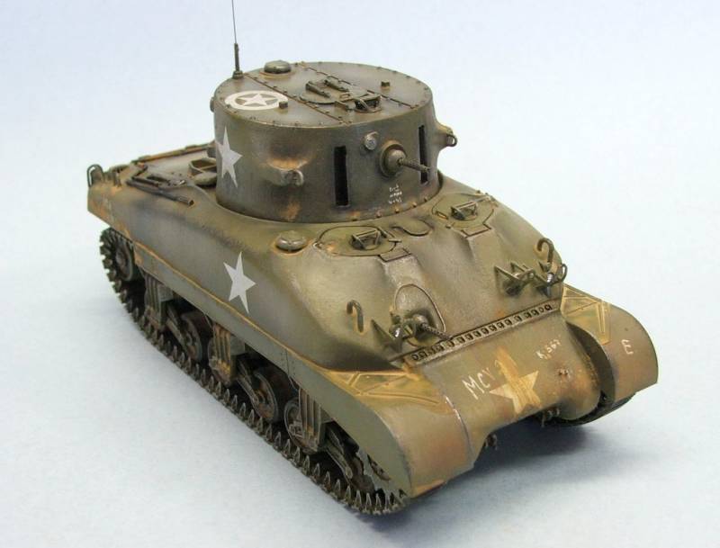 Søkelys tanker på grunnlag av M4 Sherman (USA og STORBRITANNIA)