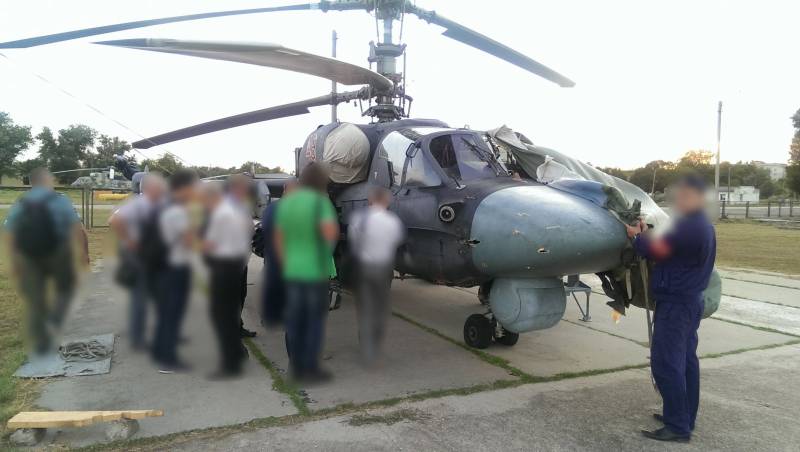 Ka-52 blessé le fuselage lors de la conduite du feu