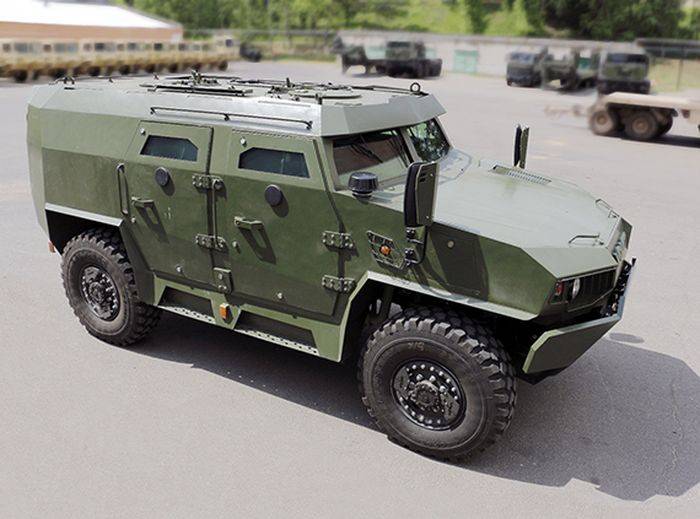 Bepansrade Volat V-1 / MZKT-490100 (Republiken Vitryssland)