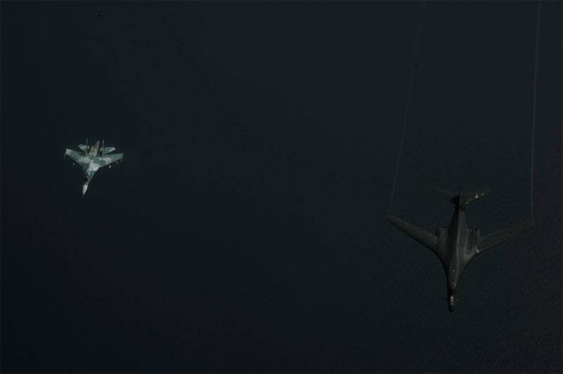 Footage of the interception by the su-27 American strategic bombers over the Baltic sea