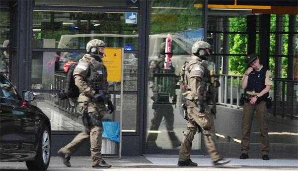 Shooting in Munich, explosions in Cyprus and South Korea