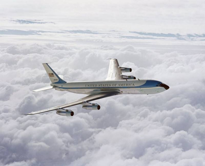 The military of the USA and Ukraine perform an observation flight over Russia
